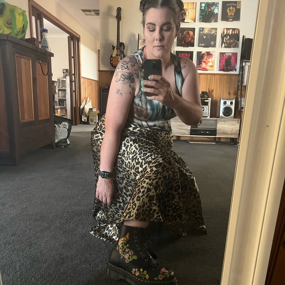 Meet your Posher, April